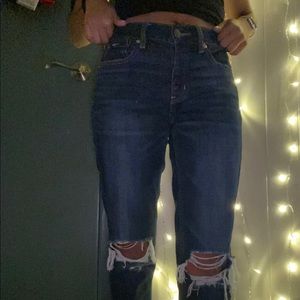 American eagle tomgirl jeans